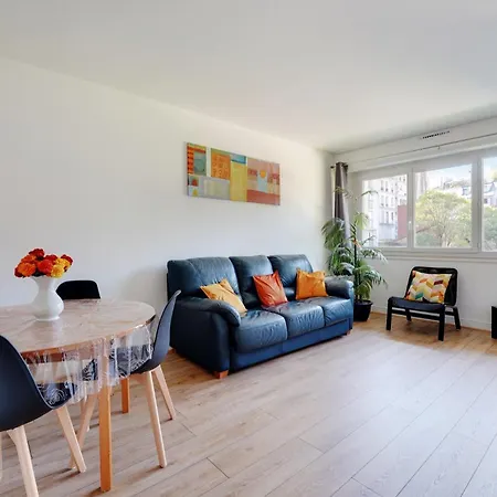 Familial Spacieux 2ch Avec Parking Prive Sup Appartamento